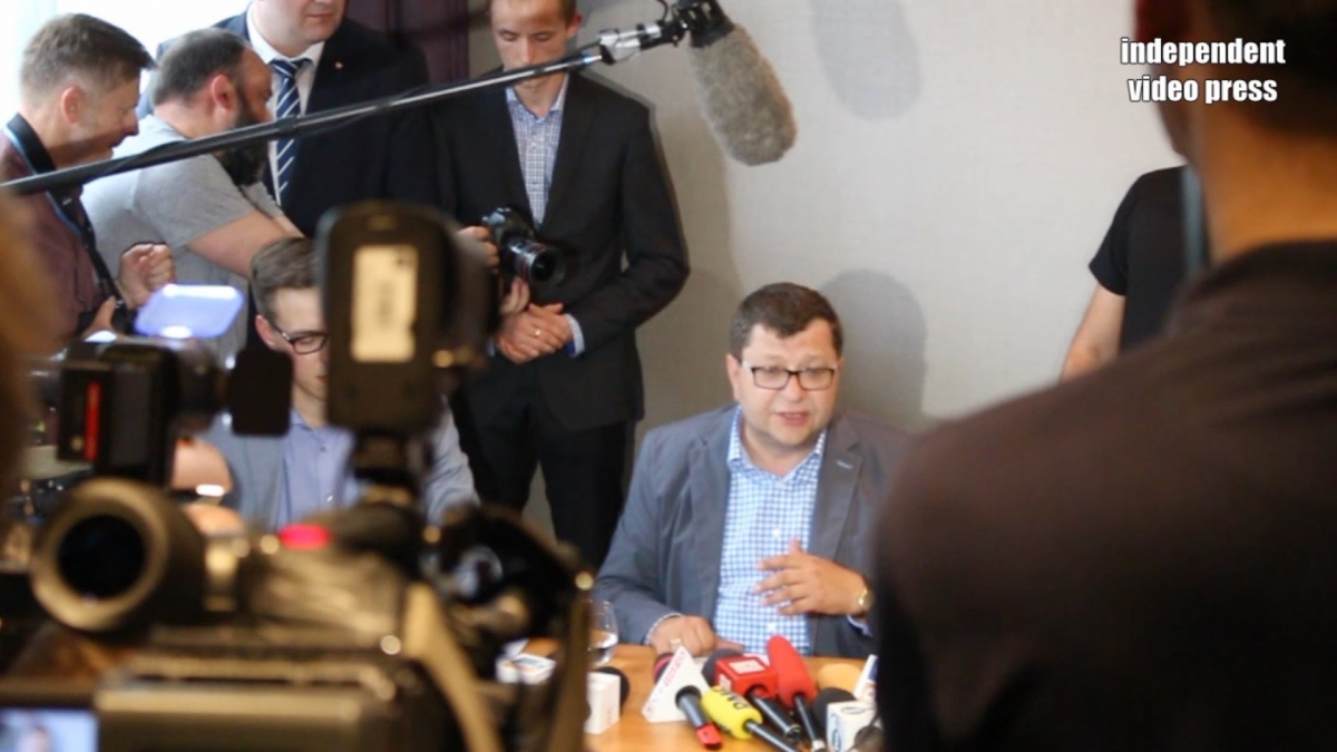 Zbigniew Stonoga ujawnia fakty o aferze podsłuchowej i jego aresztowaniu - 10.06.2015, Warszawa