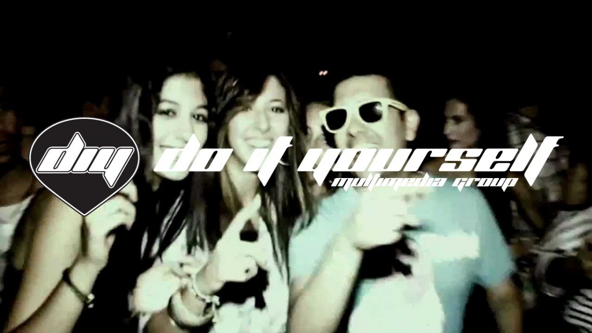 SAK NOEL - Loca People (OFFICIAL VIDEO)