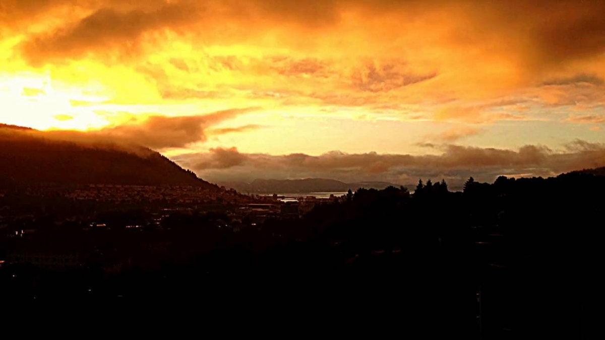 BERGEN AMAZING SKY