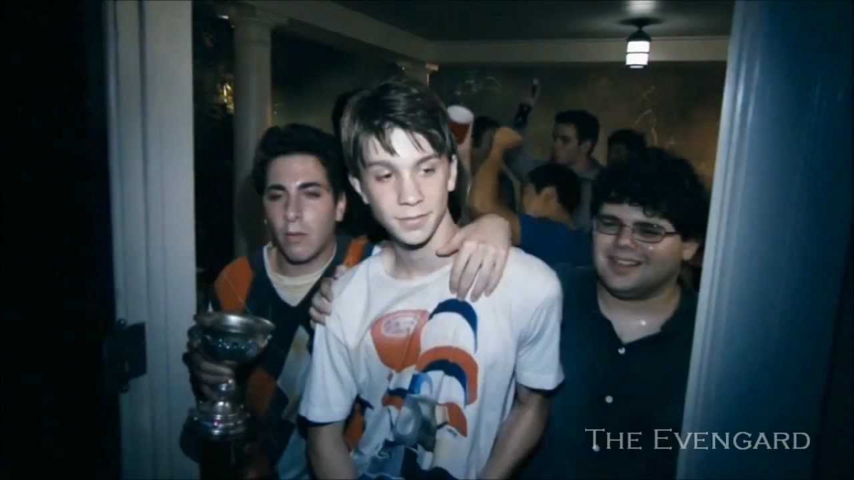 Project X  - Yeah Yeah Yeahs -  Heads Will Roll ( A-Track Remix ) (music video)  HD