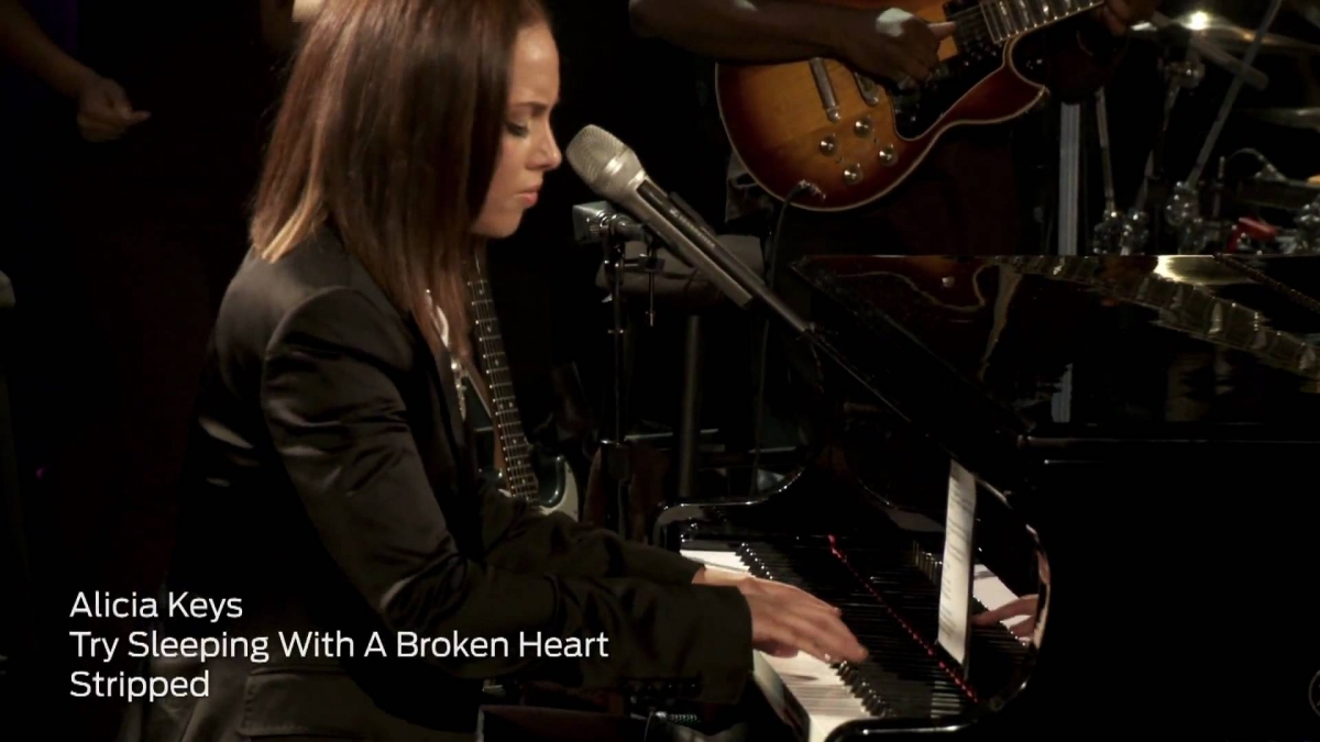 Alicia Keys Performs "Try Sleeping With A Broken Heart" (iHeartRadio Live Series)