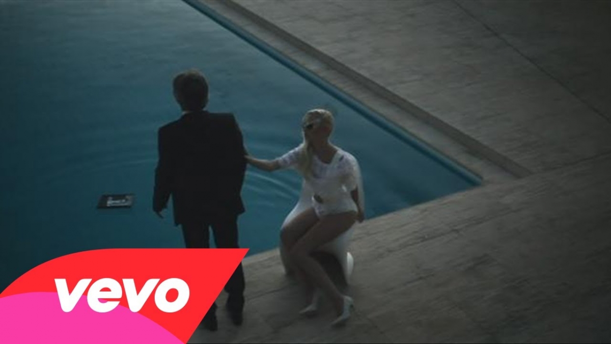 Hurts - Wonderful Life