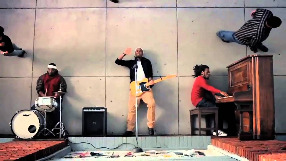 B.o.B - Don't Let Me Fall [Official Music Video]