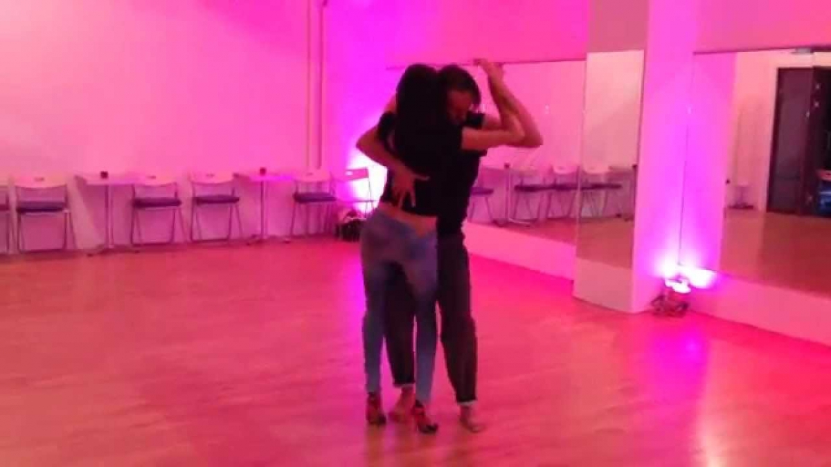 Magda & Andreas, teaching intermediate class bachata, Oslo