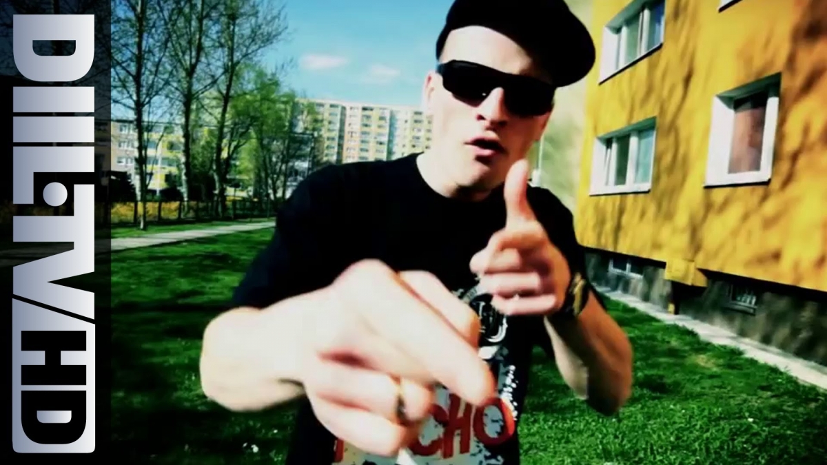 PALUCH - Psychofan prod. Julas  [SYNTETYCZNA MAFIA] 02 (DIIL.TV HD)