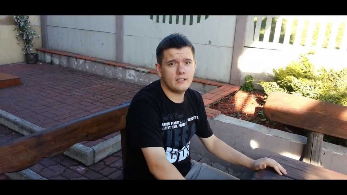 Ona nie jest dla mnie ( Parodia Weekend - Ona tańczy dla mnie )