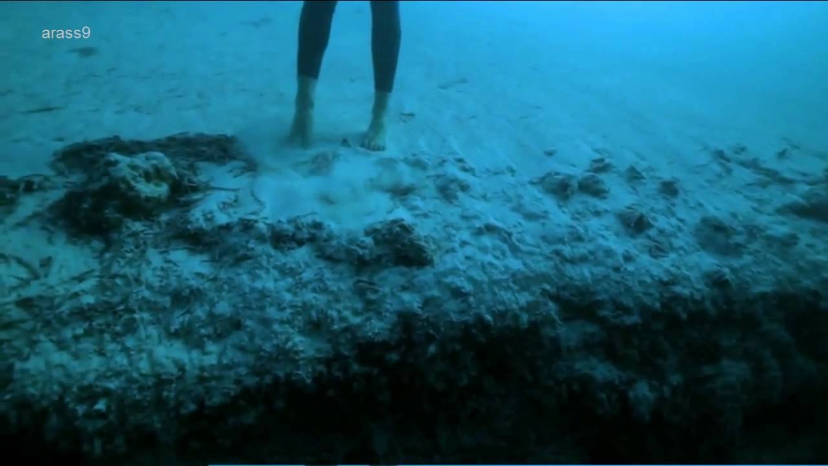 ||| Eyekonn.com - Jump To Unique Underwater Cave |||