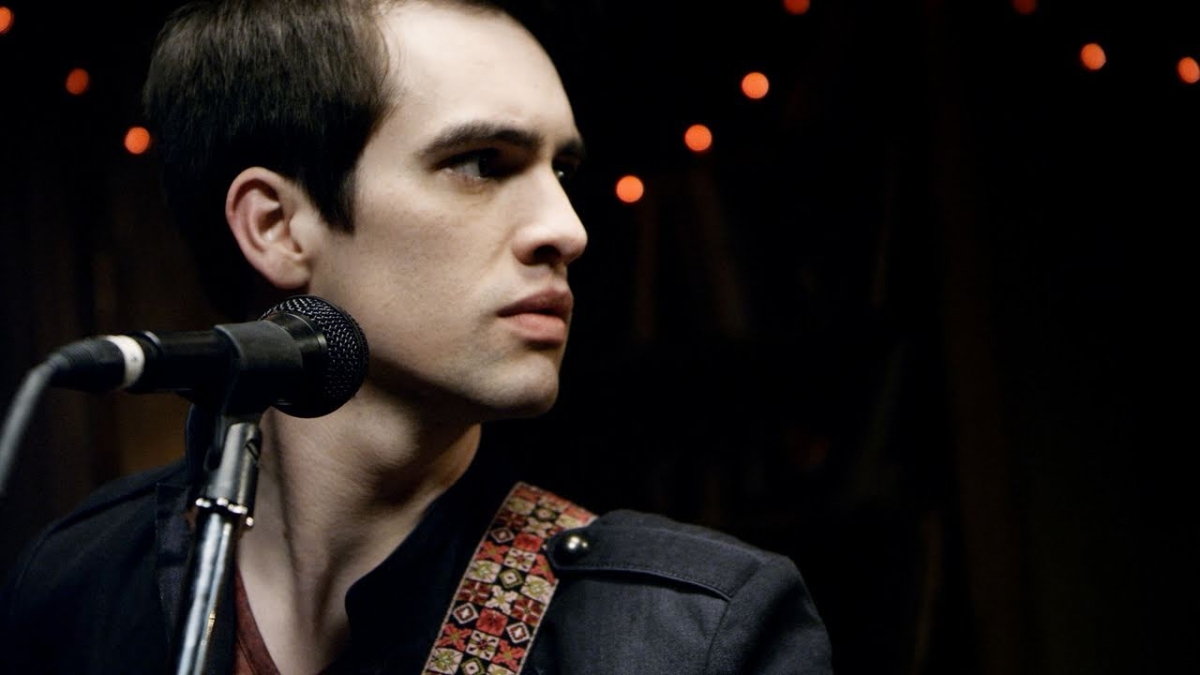 Panic! At The Disco: Ready To Go [OFFICIAL VIDEO]