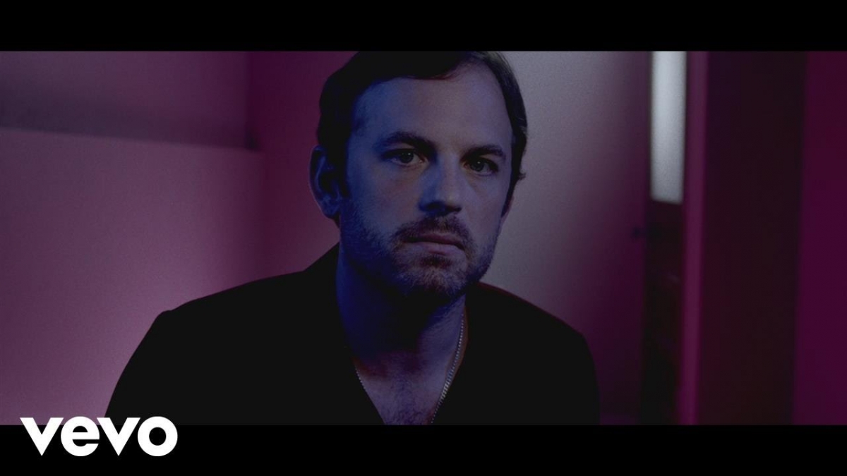 Kings Of Leon - WALLS
