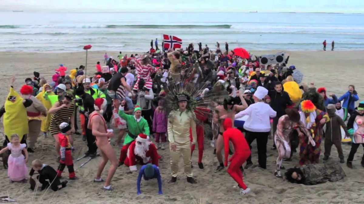 HARLEM SHAKE NORWAY - BEACH EDITION :)