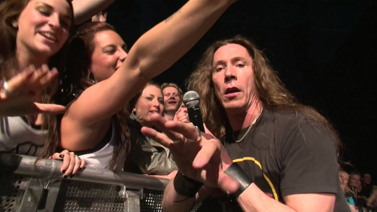 We Love The 90s 2015 Promo - Oslo Vallhall Arena 25.04.2015
