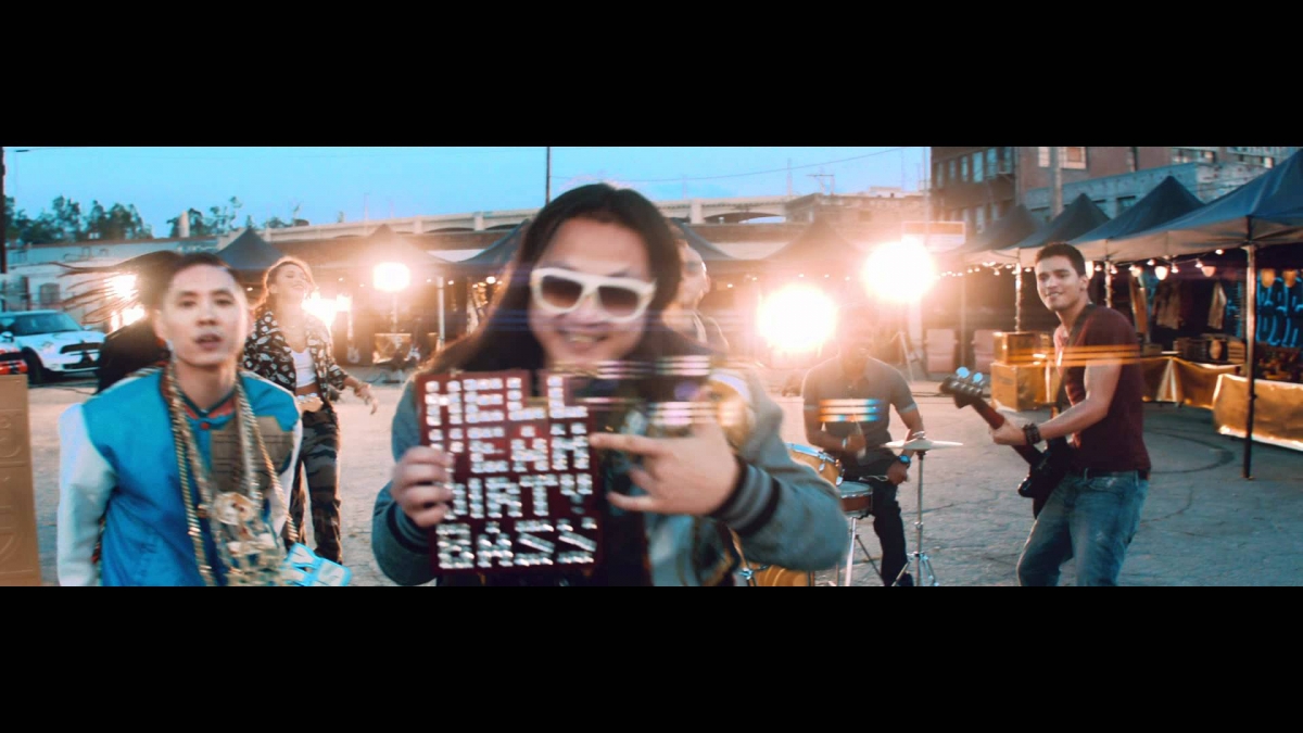 Far East Movement - Turn Up The Love ft. Cover Drive